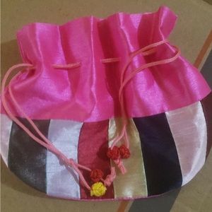 NEW Womans Cosmetic bag Pink